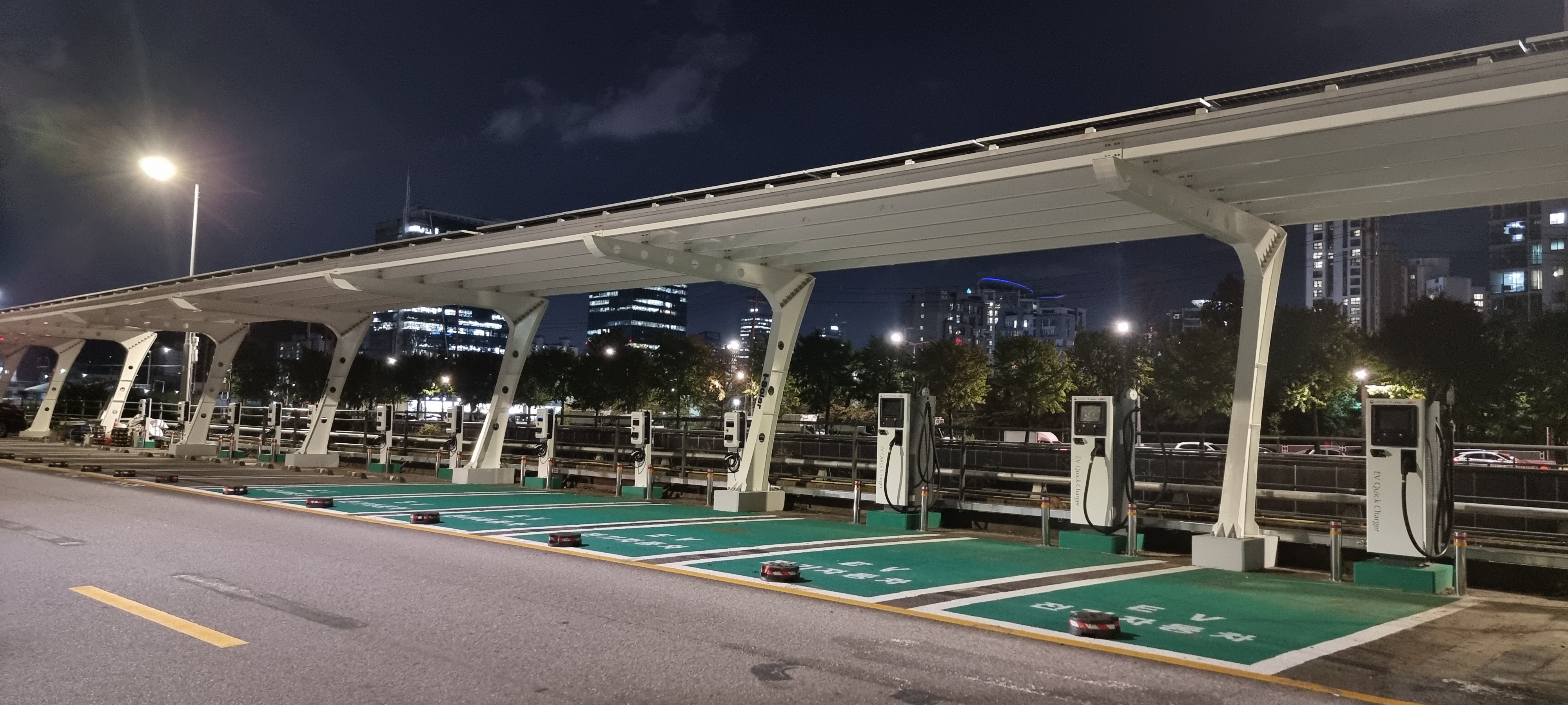21.12 불광천 완공사진.jpg